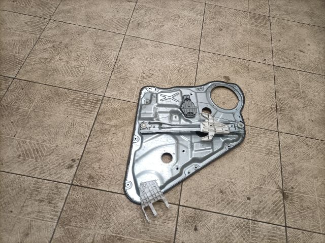 bontott KIA CEED Jobb hátsó Ablakemelő Szerkezet (Elektromos)