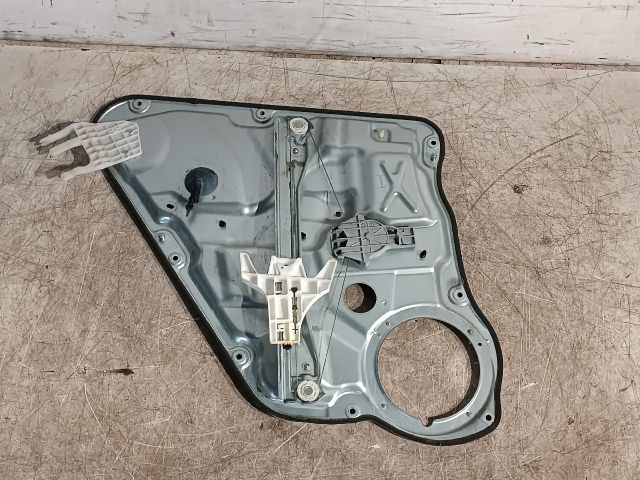 bontott KIA CEED Jobb hátsó Ablakemelő Szerkezet (Elektromos)