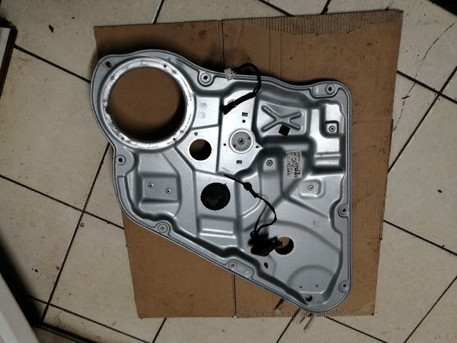 bontott KIA CEED Jobb hátsó Ablakemelő Szerkezet (Elektromos)