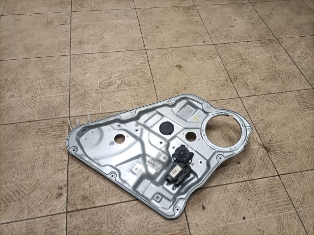 bontott KIA CEED Jobb hátsó Ablakemelő Szerkezet (Elektromos)
