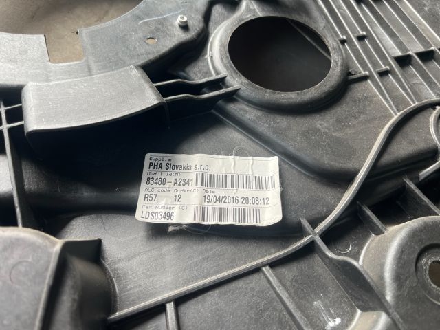 bontott KIA CEED Jobb hátsó Ablakemelő Szerkezet (Elektromos)