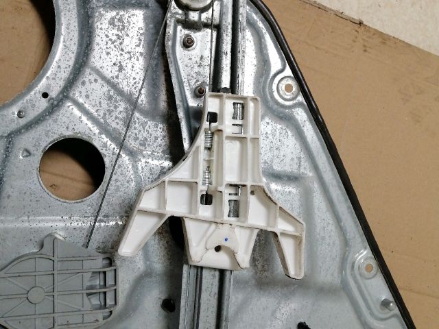 bontott KIA CEED Jobb hátsó Ablakemelő Szerkezet (Elektromos)