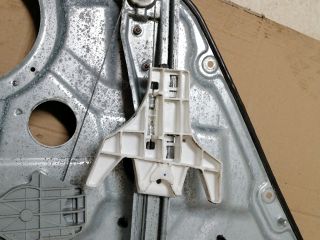 bontott KIA CEED Jobb hátsó Ablakemelő Szerkezet (Elektromos)