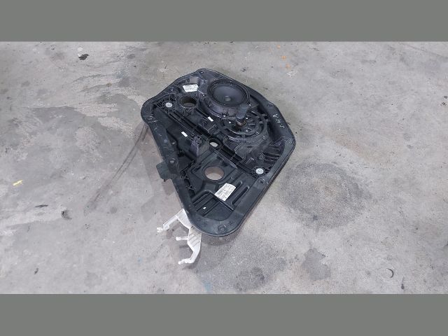 bontott KIA CEED Jobb hátsó Ablakemelő Szerkezet (Mechanikus)