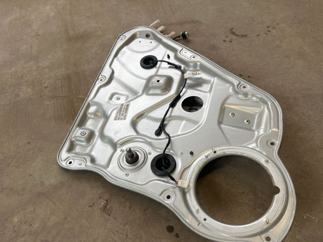 bontott KIA CEED Jobb hátsó Ablakemelő Szerkezet (Mechanikus)