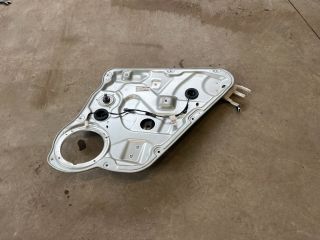 bontott KIA CEED Jobb hátsó Ablakemelő Szerkezet (Mechanikus)