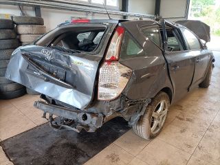 bontott KIA CEED Jobb hátsó Ajtóhatároló