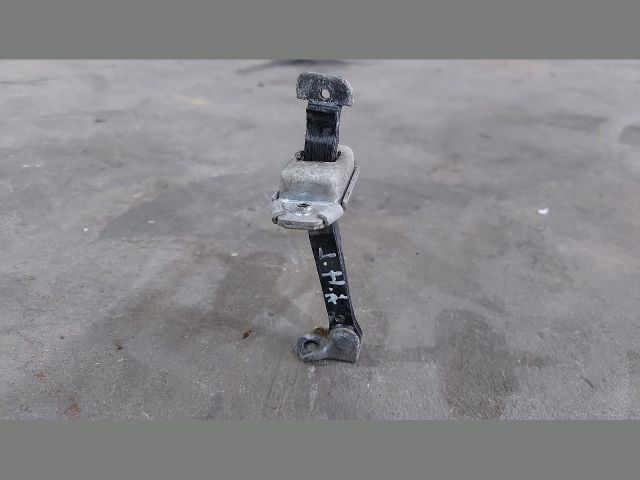 bontott KIA CEED Jobb hátsó Ajtóhatároló