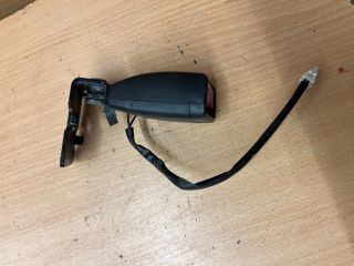 bontott KIA CEED Jobb hátsó Biztonsági Öv Csat