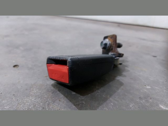 bontott KIA CEED Jobb hátsó Biztonsági Öv Csat