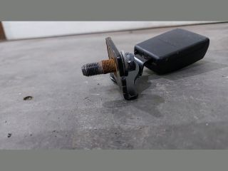 bontott KIA CEED Jobb hátsó Biztonsági Öv Csat