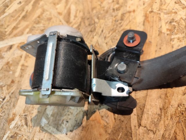 bontott KIA CEED Jobb hátsó Biztonsági Öv