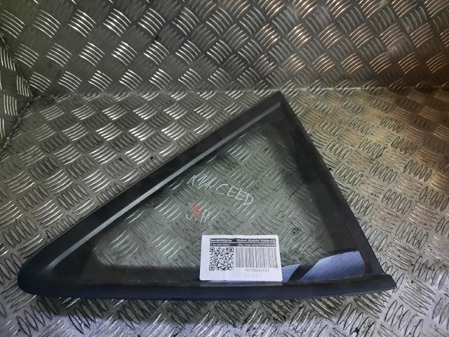 bontott KIA CEED Jobb hátsó Fixüveg (Ajtóban)