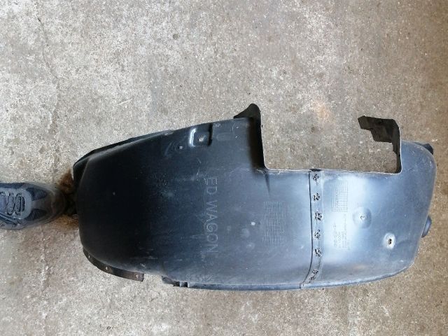 bontott KIA CEED Jobb hátsó Hátsó Dobbetét (Kerékjárati, Műanyag)