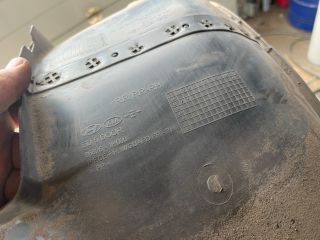 bontott KIA CEED Jobb hátsó Hátsó Dobbetét (Kerékjárati, Műanyag)