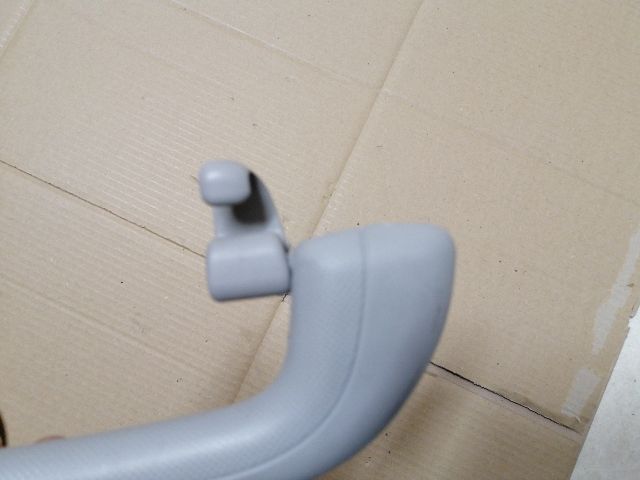 bontott KIA CEED Jobb hátsó Kapaszkodó (Felső)