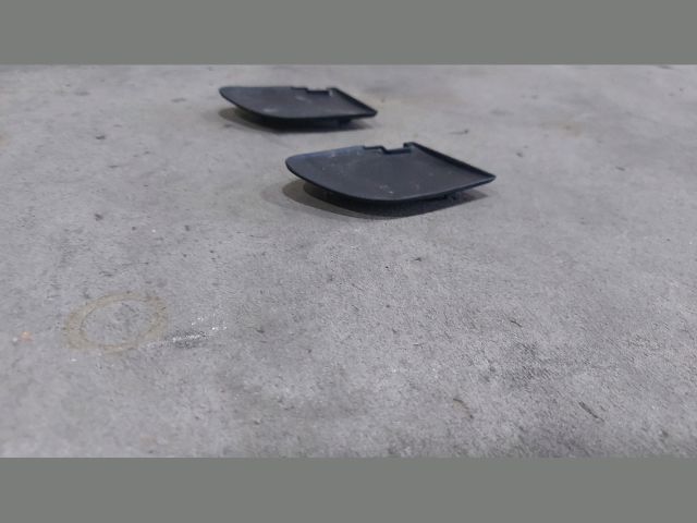 bontott KIA CEED Jobb hátsó Kilincs Burkolat