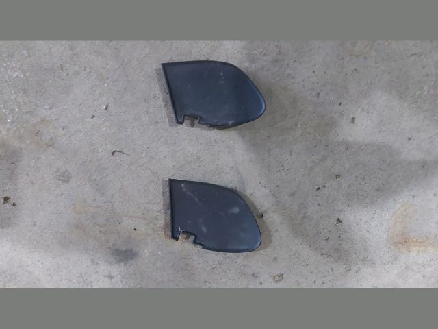 bontott KIA CEED Jobb hátsó Kilincs Burkolat