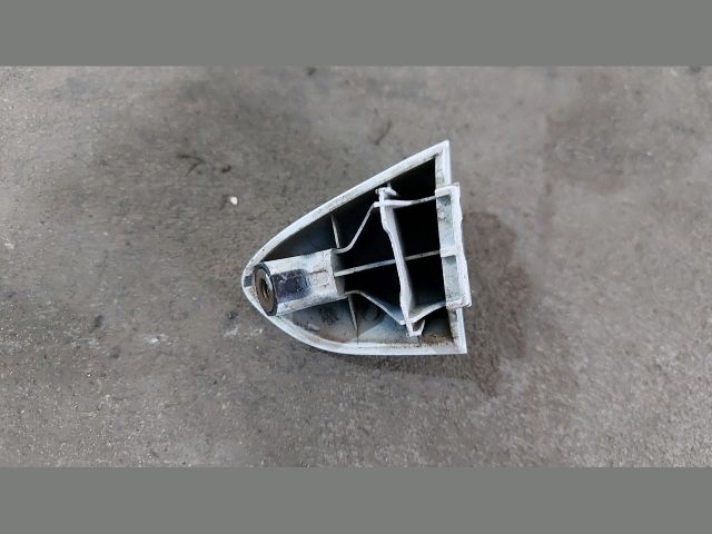 bontott KIA CEED Jobb hátsó Kilincs Hátulja