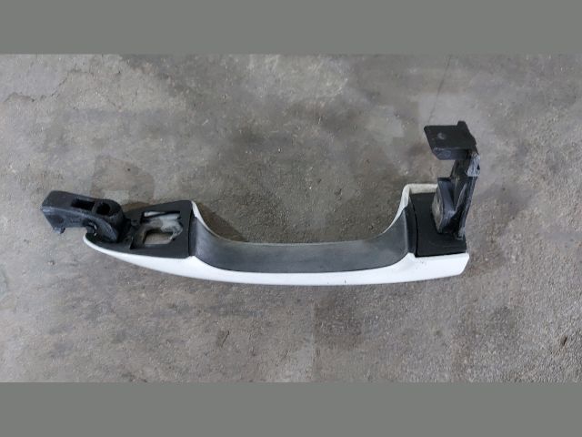 bontott KIA CEED Jobb hátsó Külső Kilincs