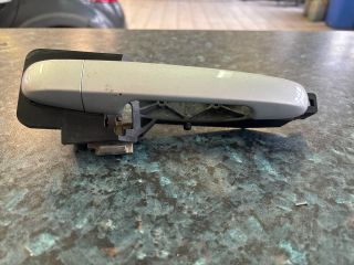 bontott KIA CEED Jobb hátsó Külső Kilincs