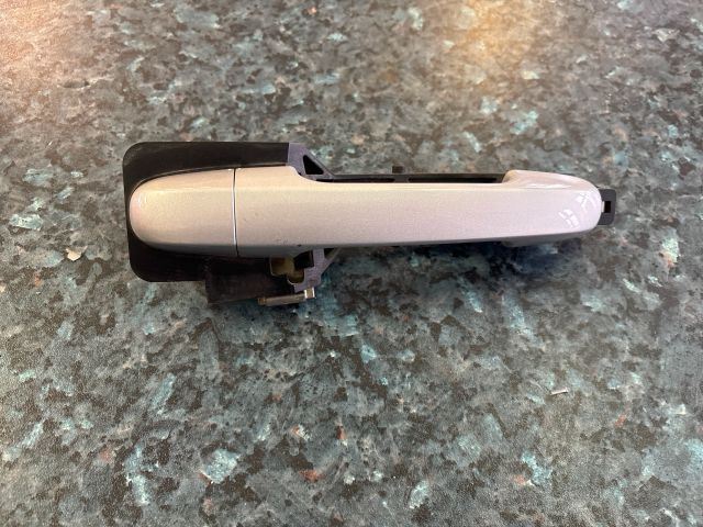 bontott KIA CEED Jobb hátsó Külső Kilincs