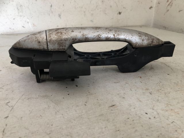 bontott KIA CEED Jobb hátsó Külső Kilincs