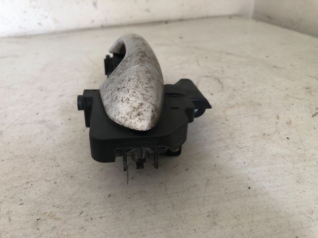 bontott KIA CEED Jobb hátsó Külső Kilincs