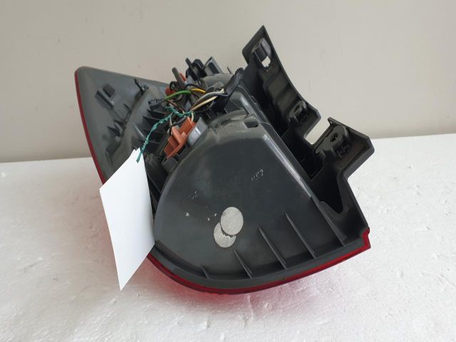 bontott KIA CEED Jobb Hátsó Lámpa