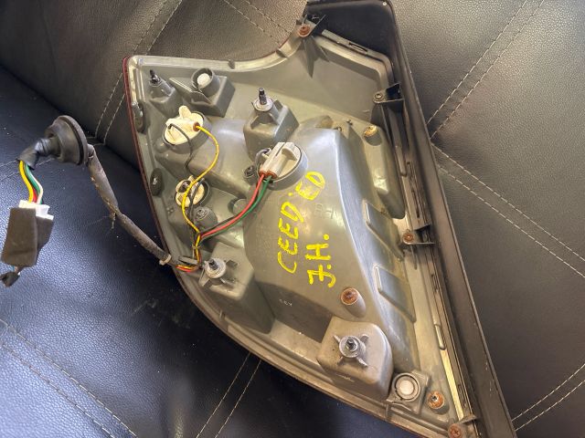 bontott KIA CEED Jobb Hátsó Lámpa