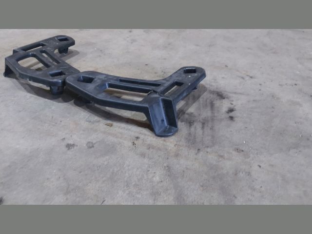 bontott KIA CEED Jobb hátsó Oldal Lökhárító Tartó (Műanyag)