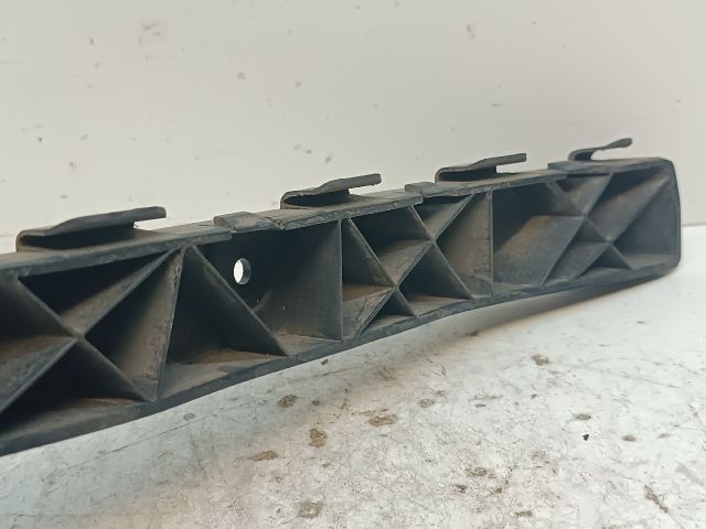 bontott KIA CEED Jobb hátsó Oldal Lökhárító Tartó (Műanyag)