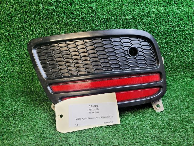 bontott KIA CEED Jobb hátsó Prizma