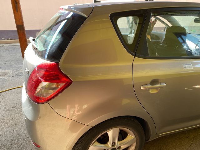 bontott KIA CEED Jobb hátsó Sárvédő