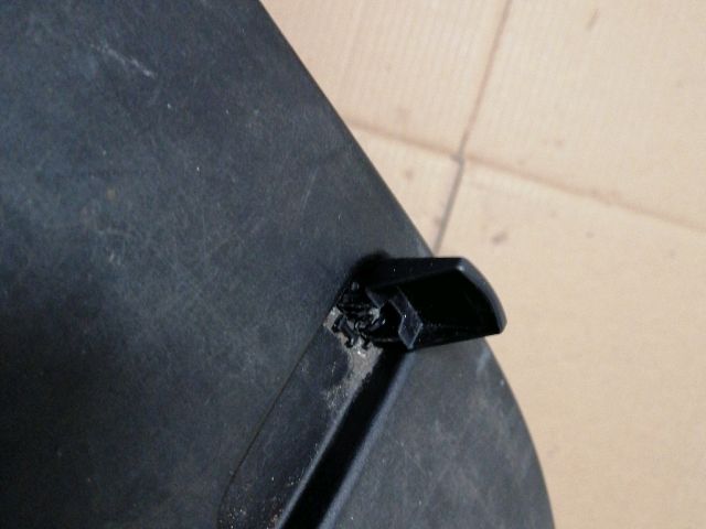 bontott KIA CEED Jobb hátsó Tároló Rekesz Fedél