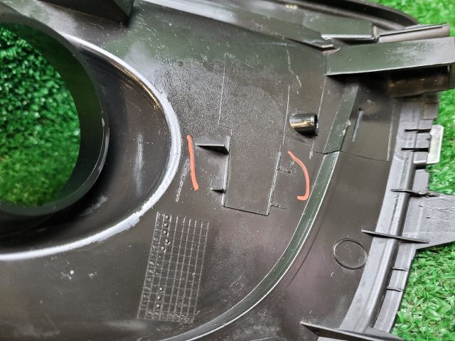 bontott KIA CEED Jobb Ködlámpa Rács