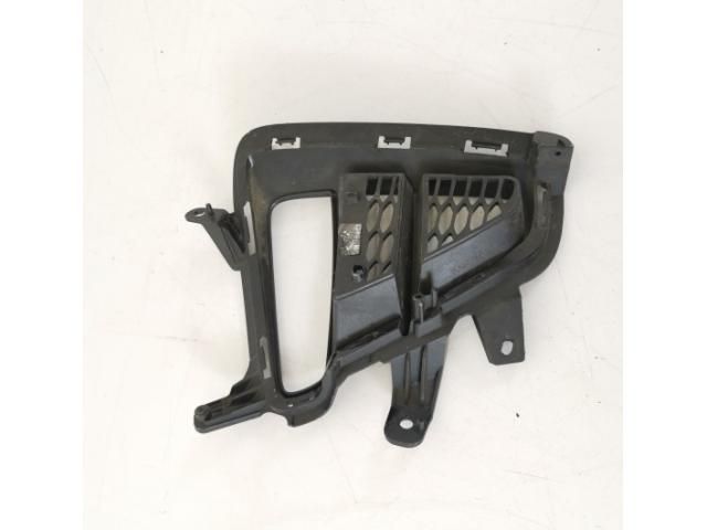 bontott KIA CEED Jobb Ködlámpa Rács