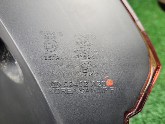 bontott KIA CEED Jobb Külső Hátsó Lámpa