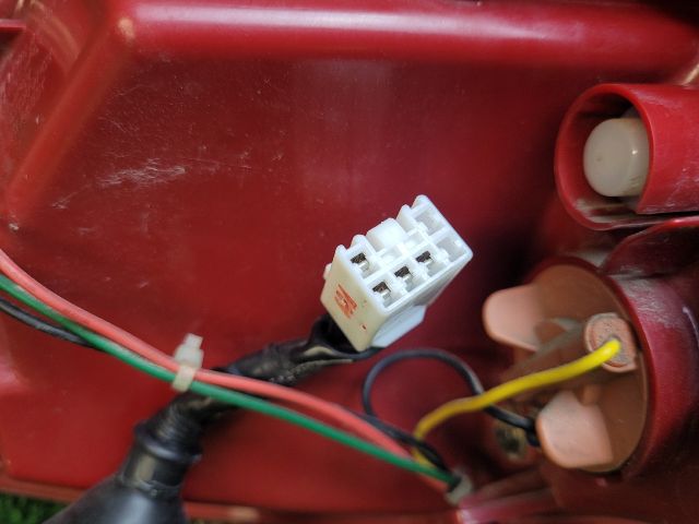 bontott KIA CEED Jobb Külső Hátsó Lámpa