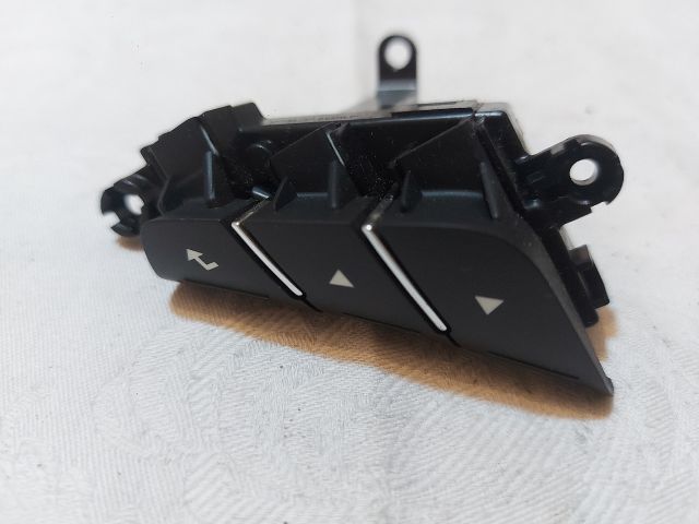 bontott KIA CEED Jobb Multikormány Kapcsoló