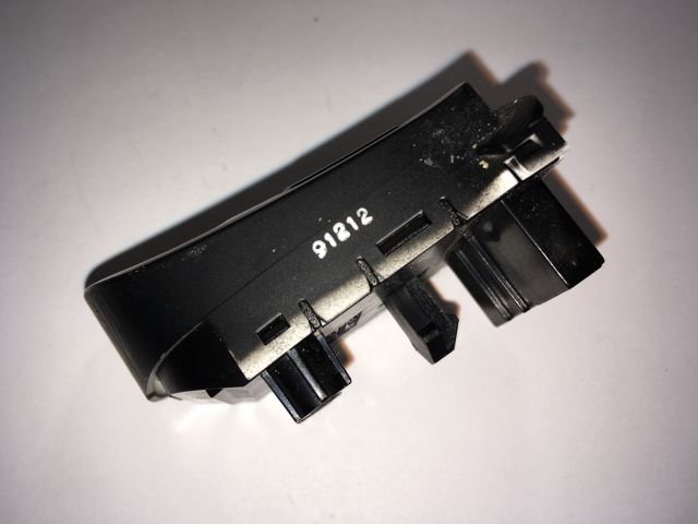 bontott KIA CEED Jobb Multikormány Kapcsoló