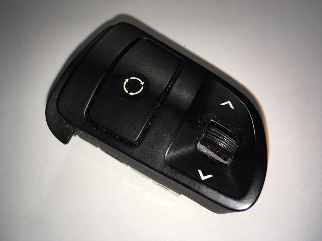 bontott KIA CEED Jobb Multikormány Kapcsoló