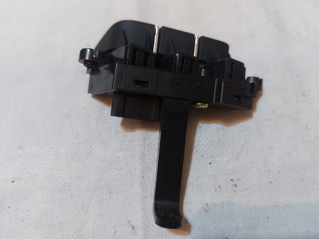 bontott KIA CEED Jobb Multikormány Kapcsoló