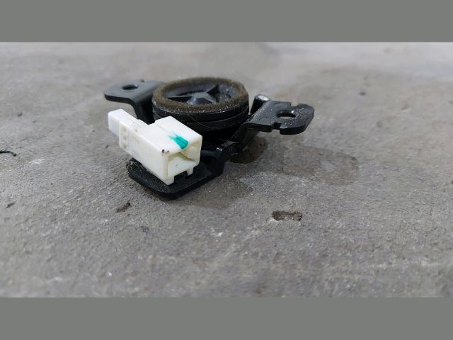 bontott KIA CEED Jobb Műszerfal Hangszóró