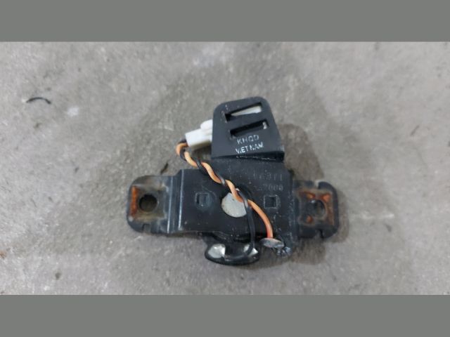 bontott KIA CEED Jobb Műszerfal Hangszóró