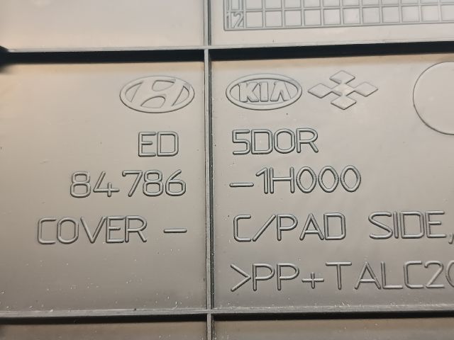 bontott KIA CEED Jobb Műszerfal Oldalkárpit