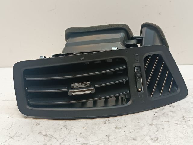 bontott KIA CEED Jobb Szellőző