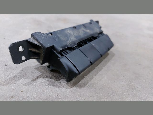 bontott KIA CEED Kipörgésgátló Kapcsoló