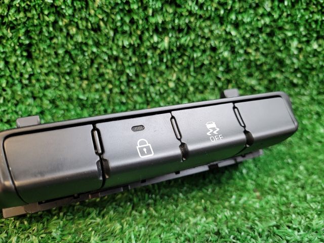 bontott KIA CEED Kipörgésgátló Kapcsoló