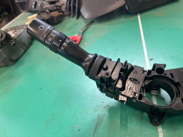 bontott KIA CEED Komplett Kormánykapcsoló (Bajuszkapcsoló)